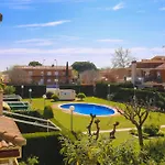Bruselas 2 Family House Nyaraló Cambrils
