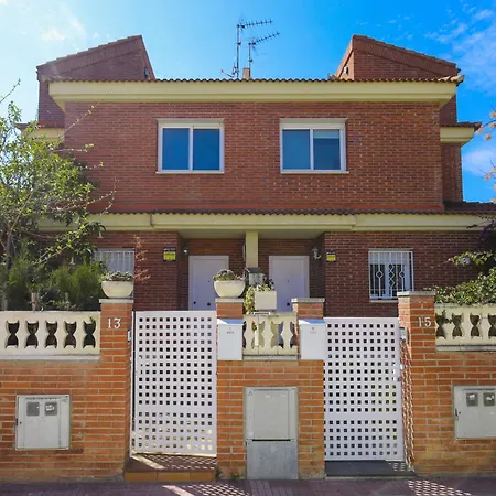 Feriehus Bruselas 2 Family House *