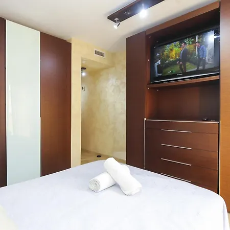 Bruselas 2 Family House 別荘 *